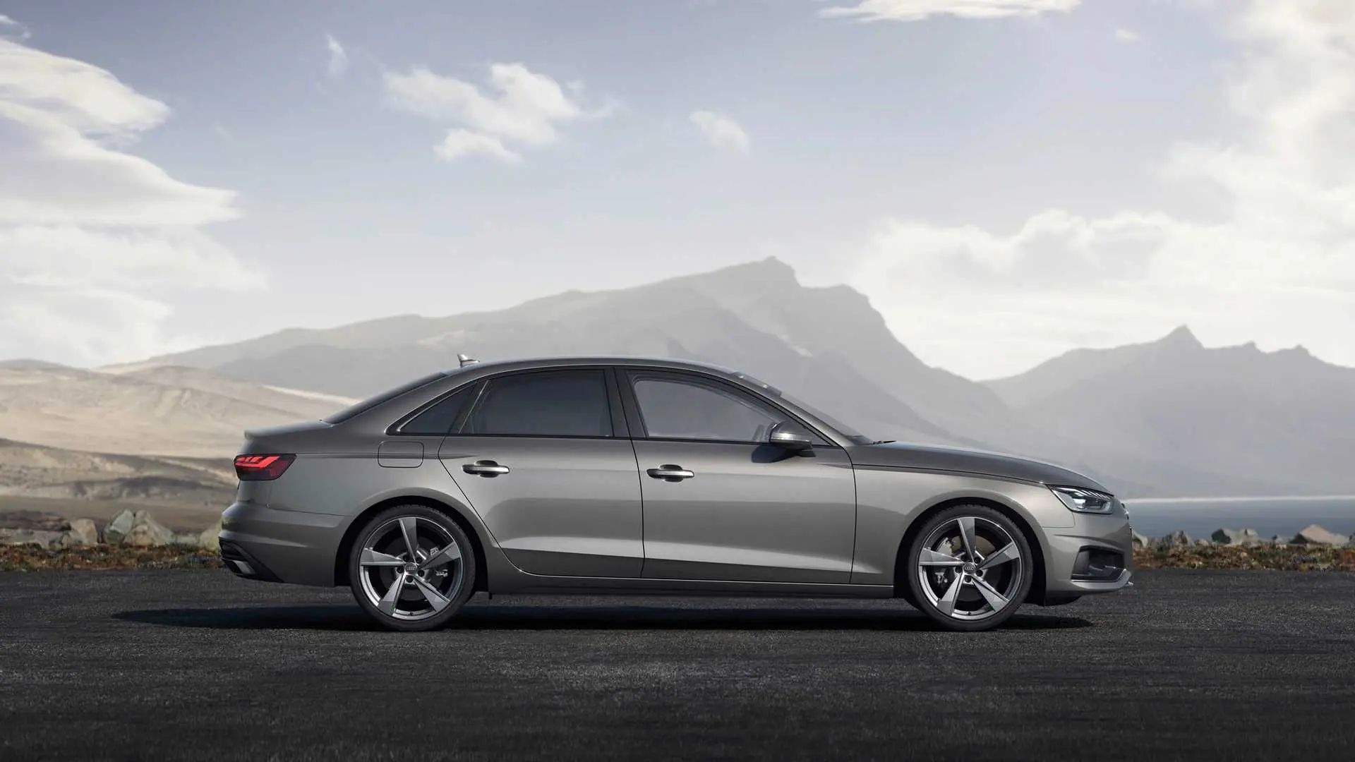 2020 Audi A4 / آئودی