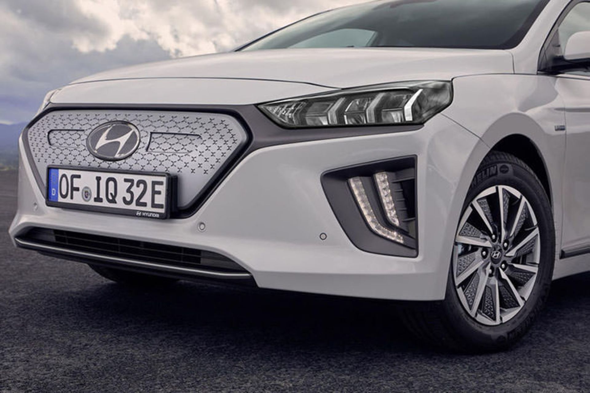 Hyundai IONIQ Electric / هیوندای آیونیک