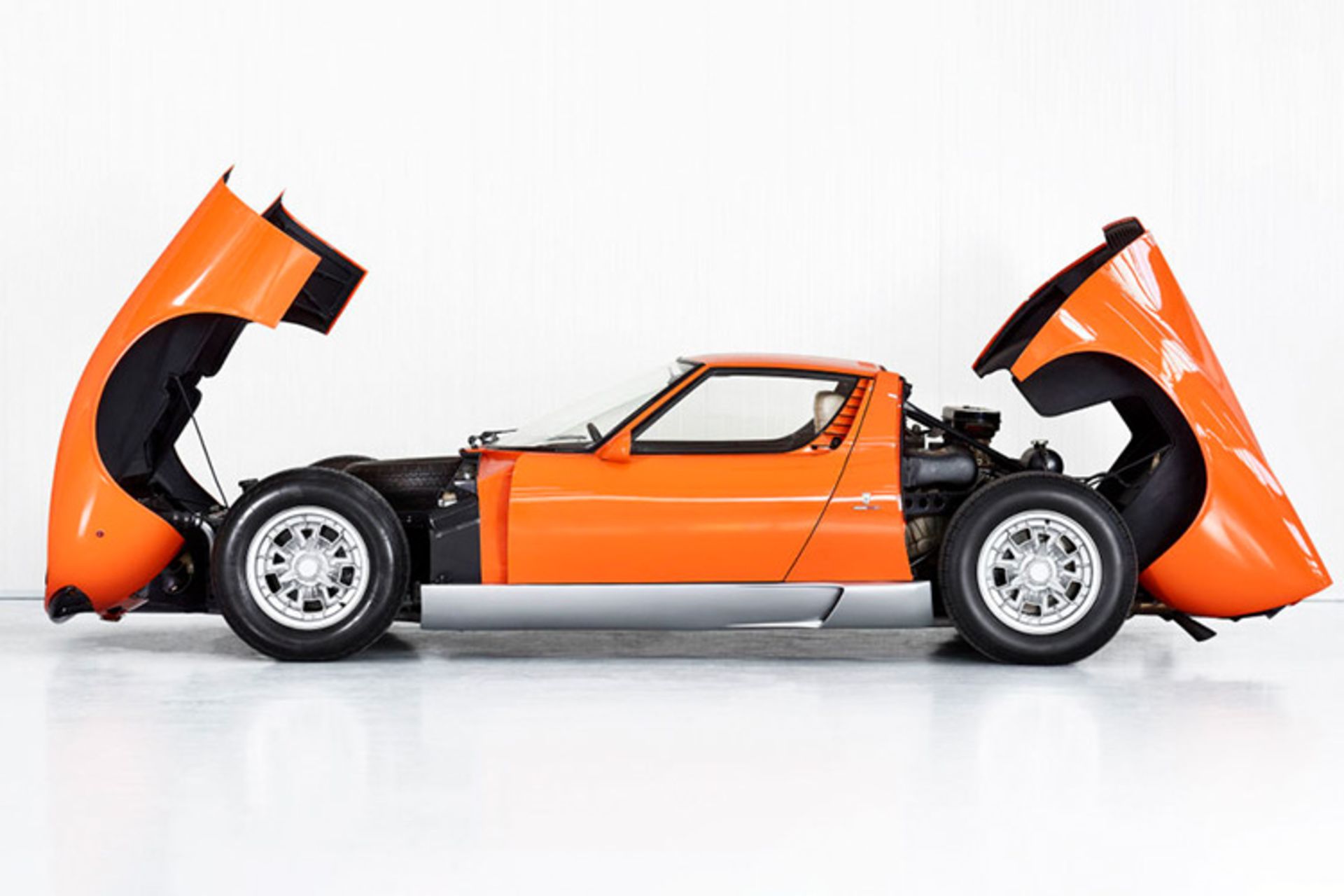 لامبورگینی میورا فیلم شغل ایتالیایی