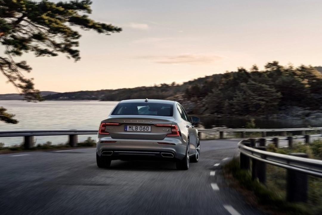 VOLVO S60 R-Design