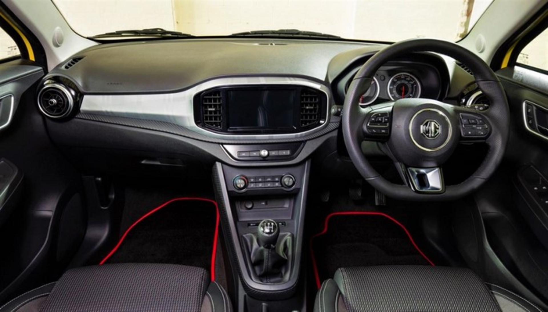 2019 MG 3