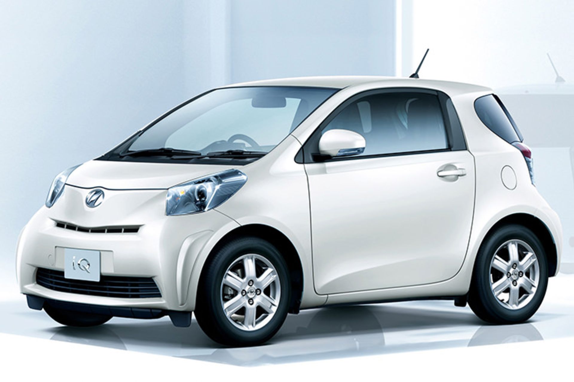 Toyota iQ