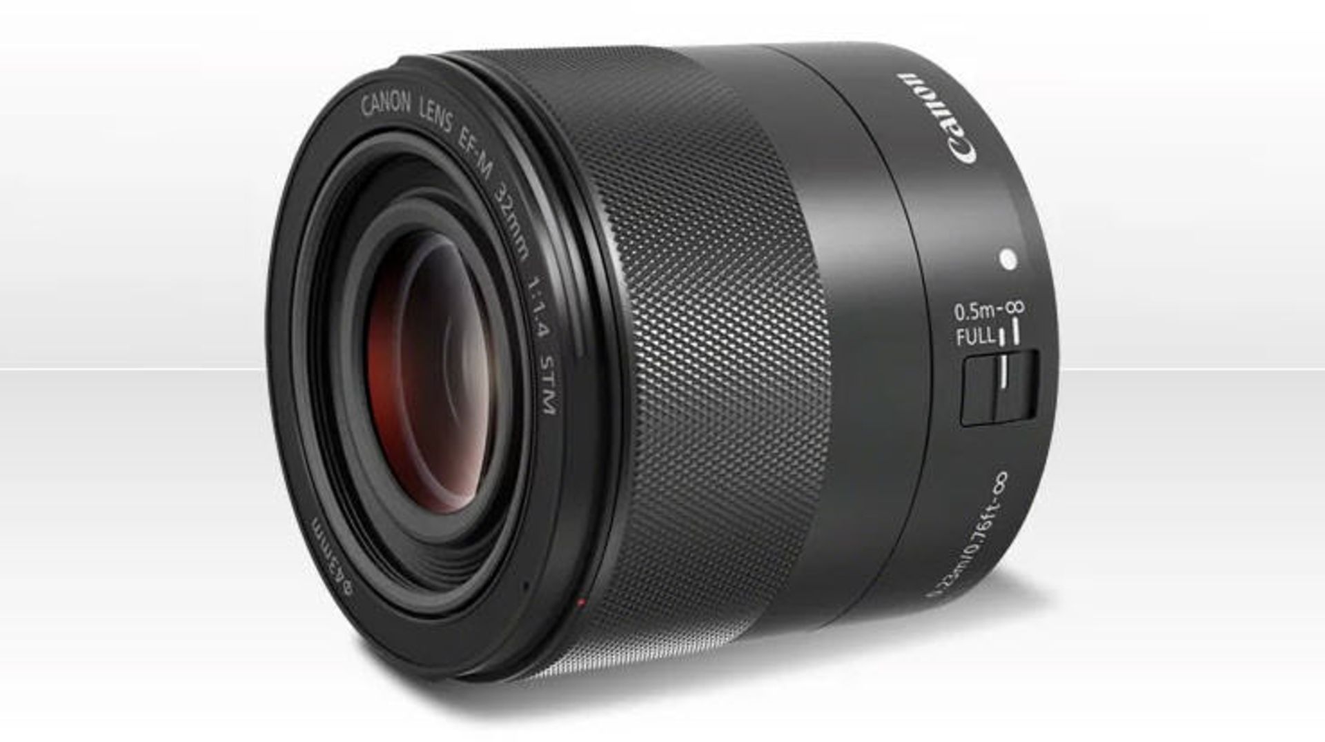 لنز Canon EF-M 32mm f/1.4 STM