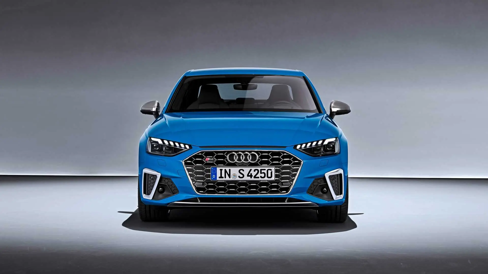 2020 Audi A4 / آئودی