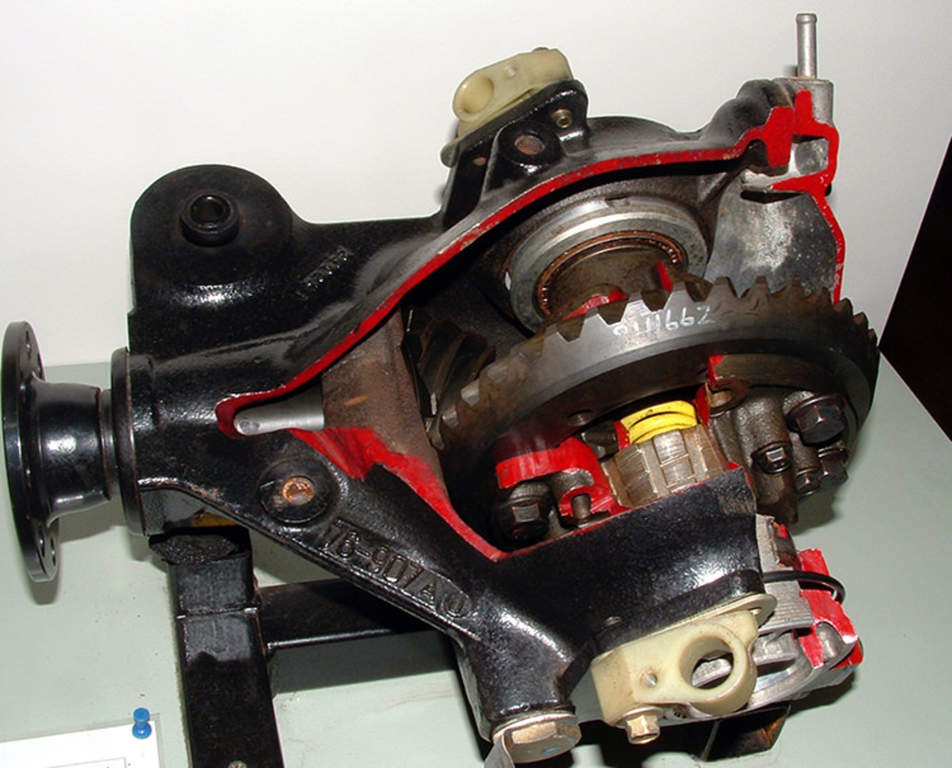 limited slip differential / دیفرانسیل لغزش محدود