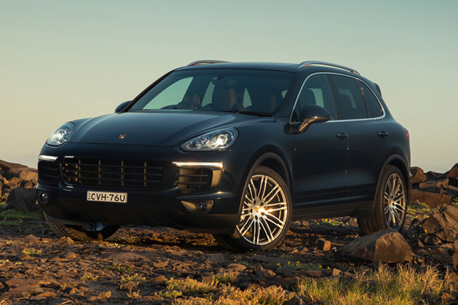 مرجع متخصصين ايران Porsche Cayenne 2016