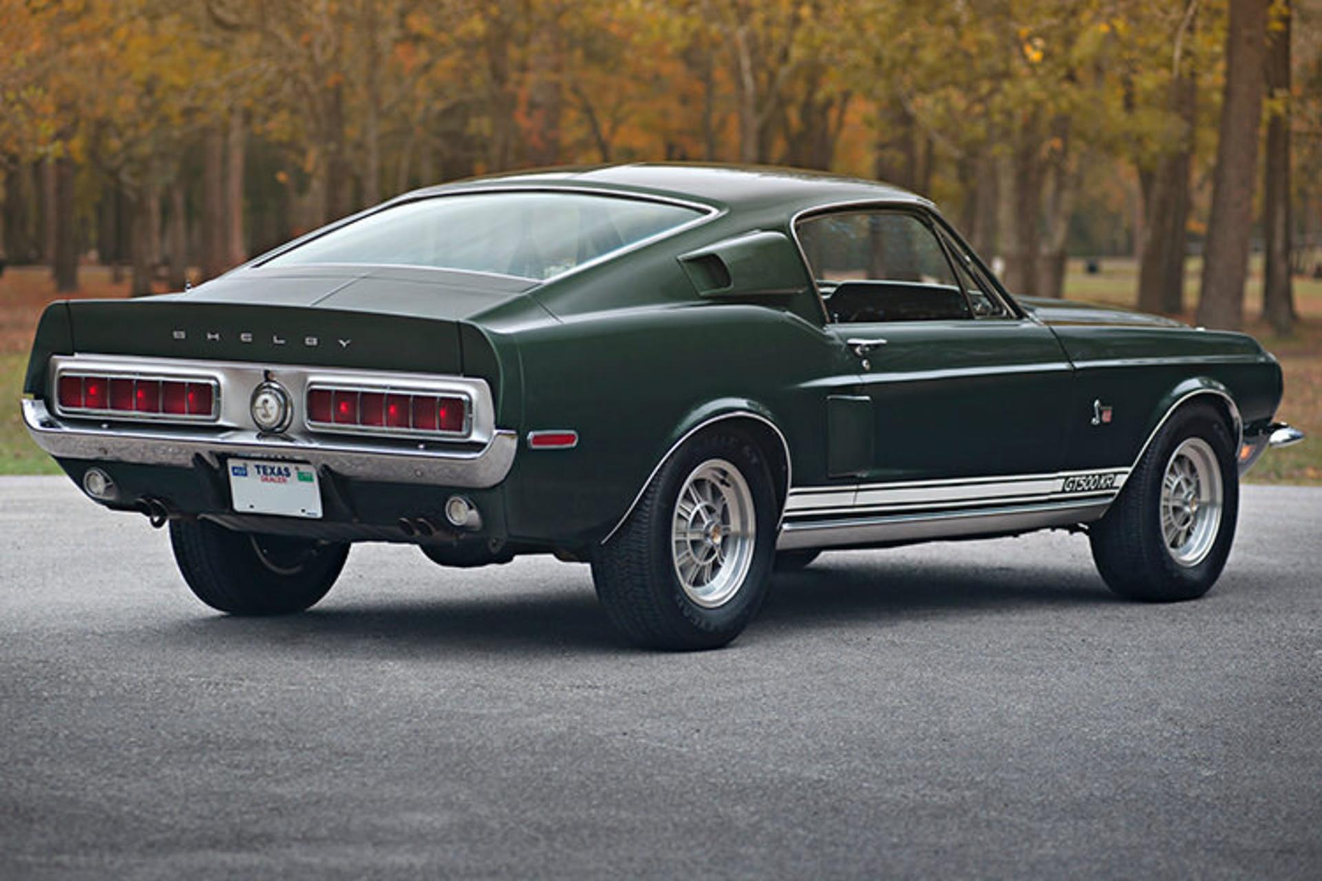 Ford Mustang / فورد موستانگ