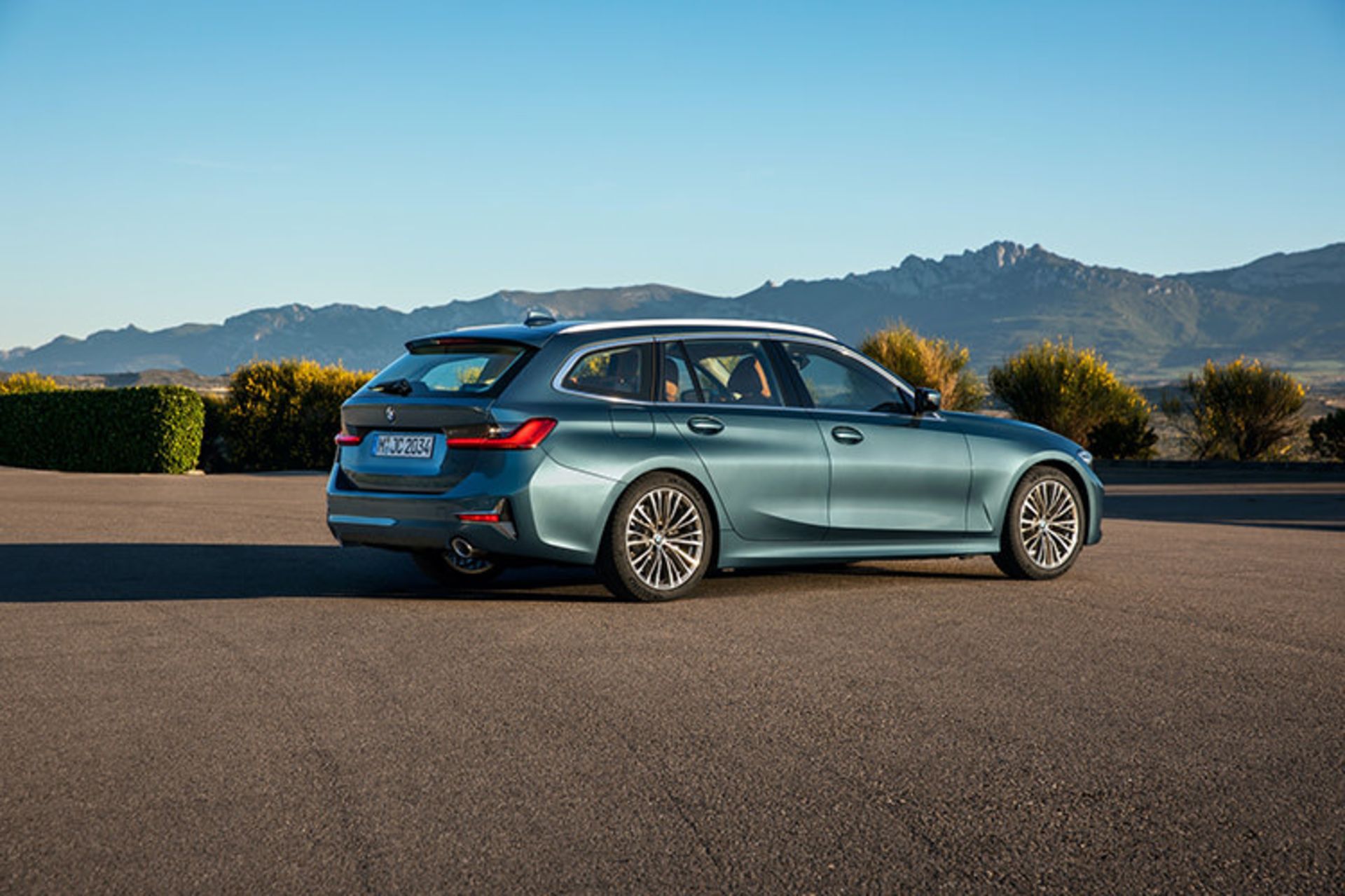 2020 BMW 3 Series Touring / بی ام و سری 3 تورینگ استیشن واگن