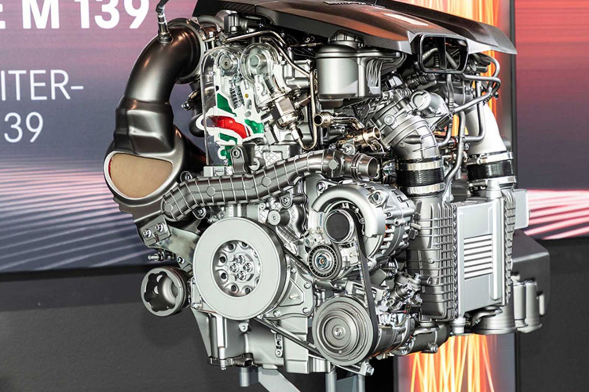پیشرانه ۴ سیلندر AMG M139