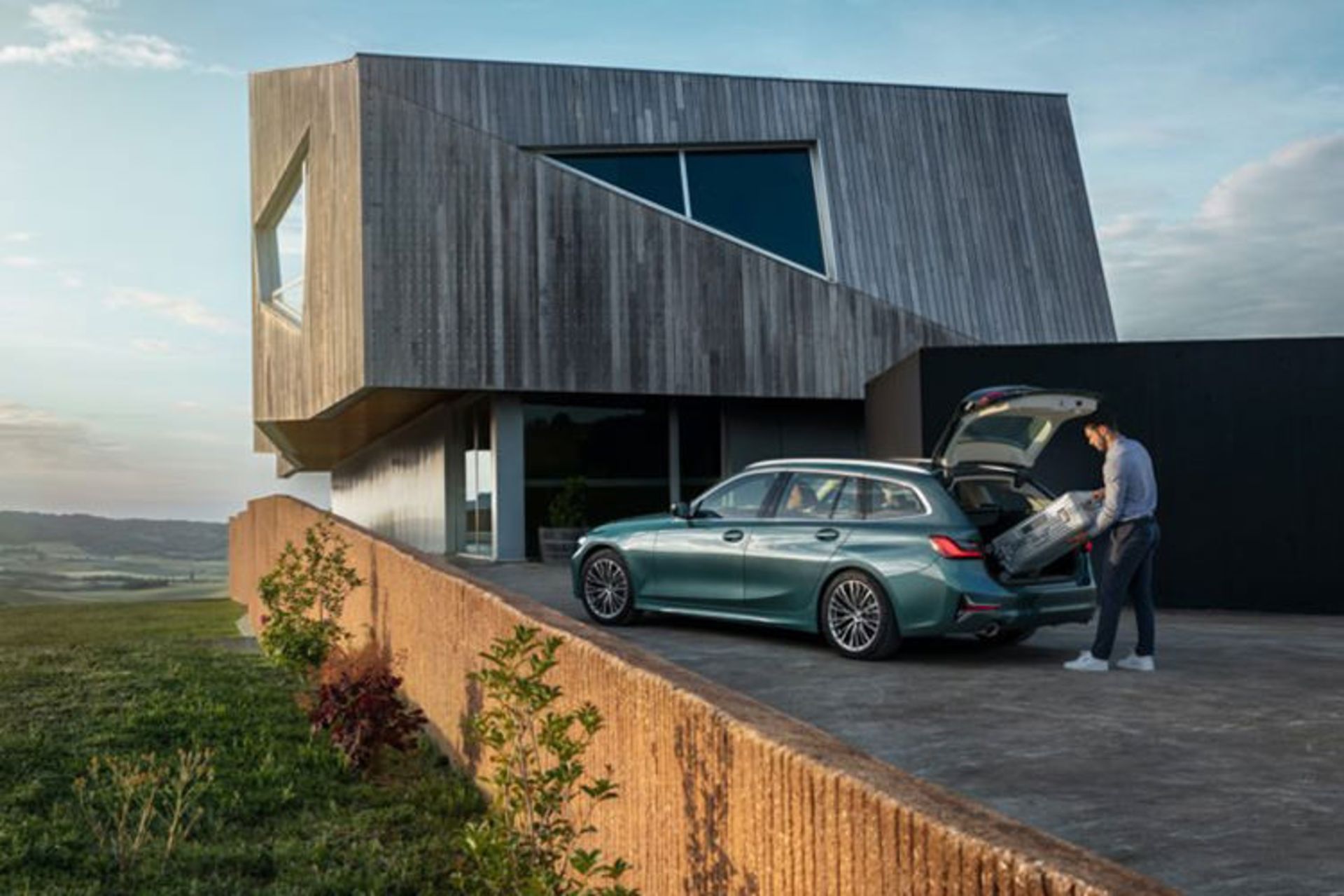 2020 BMW 3 Series Touring / بی ام و سری 3 تورینگ استیشن واگن