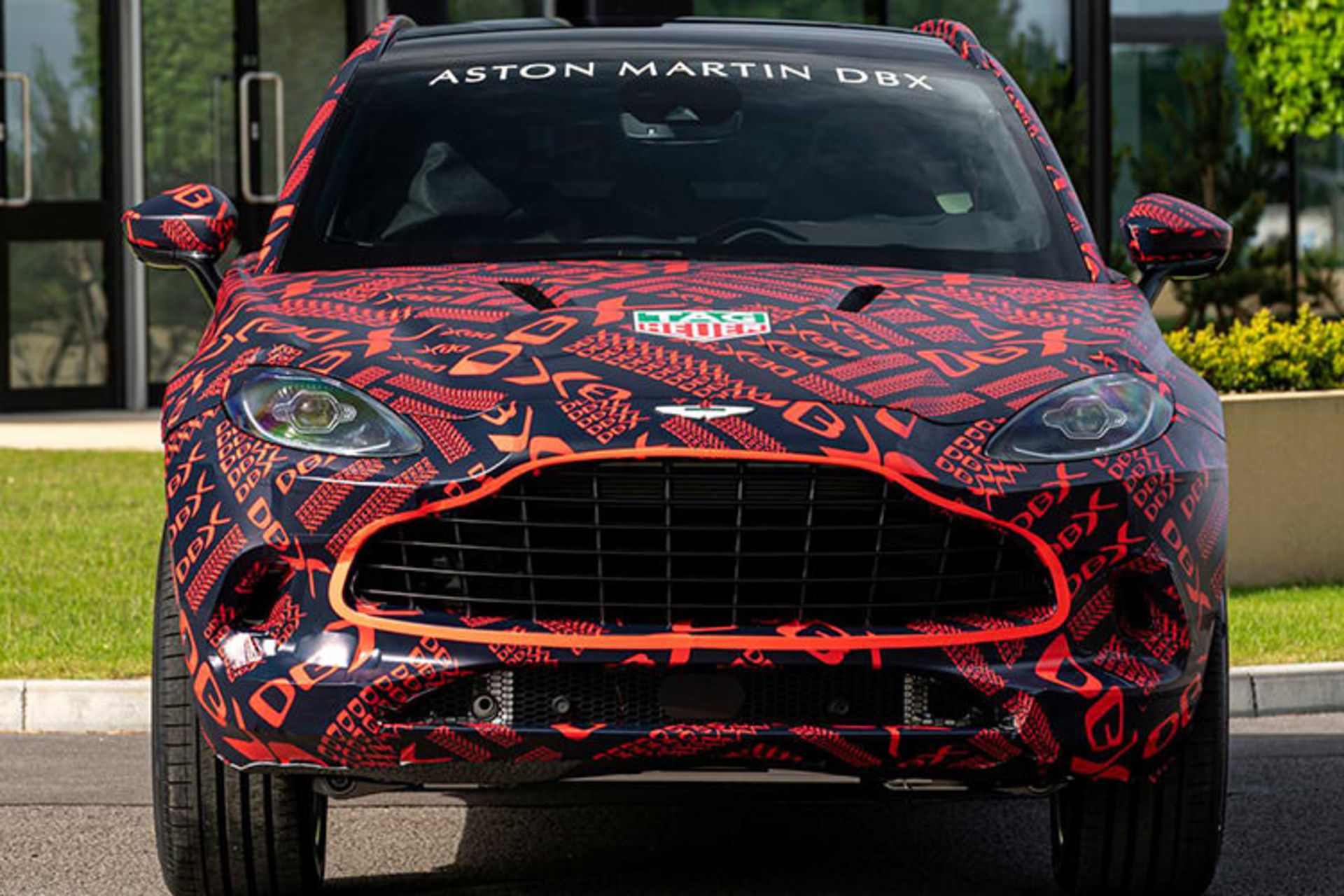 Aston Martin DBX SUV / شاسی بلند استون مارتین