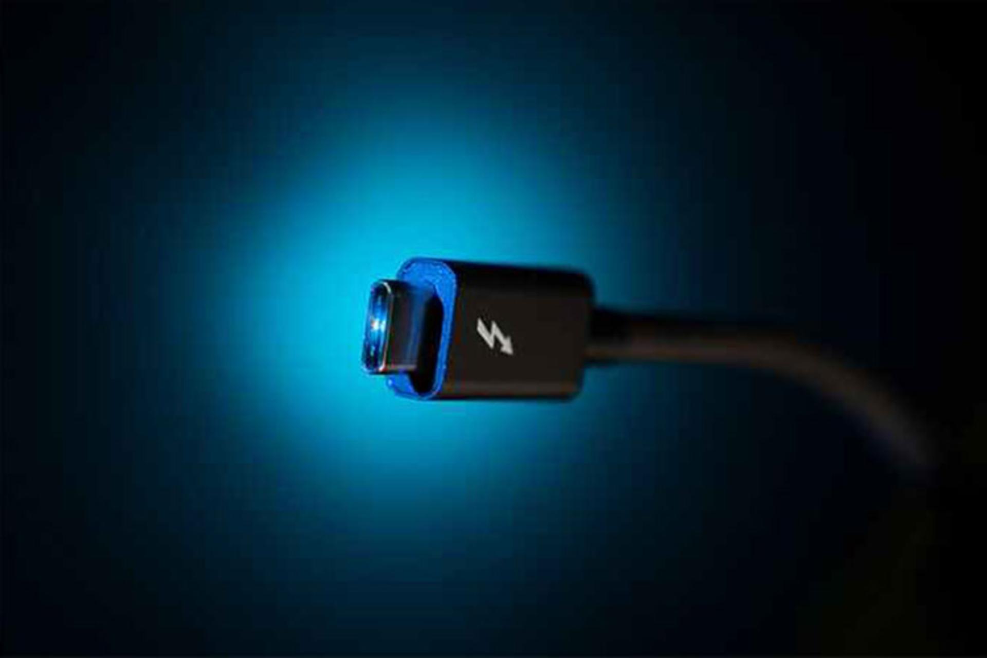 درگاه USB4
