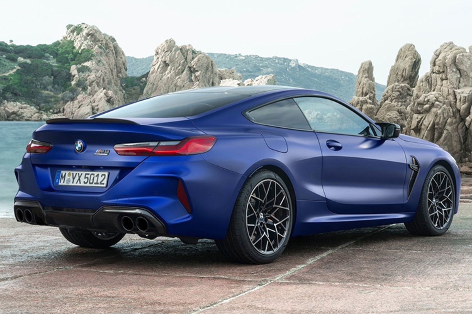 2020  bmw M8