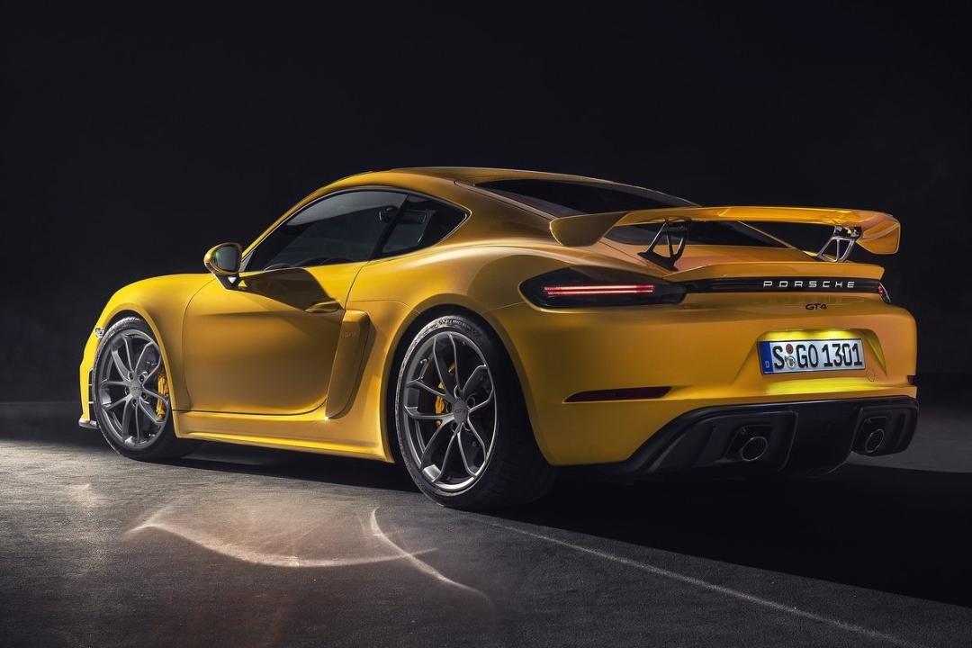 Porsche 718 Cayman GT4