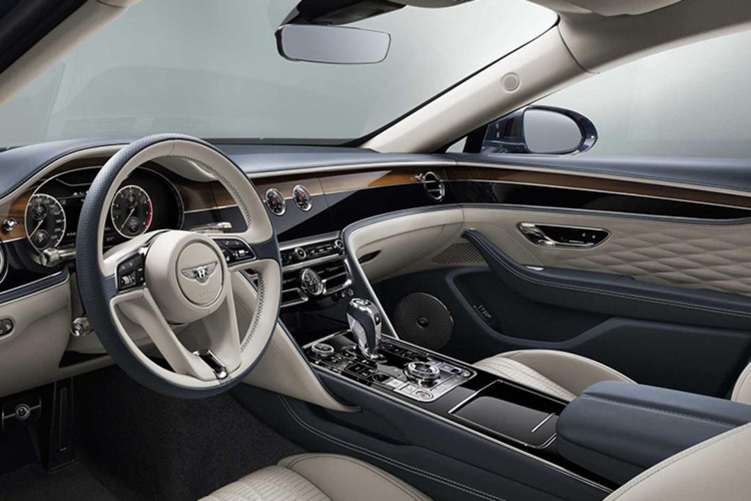 بنتلی Flying Spur