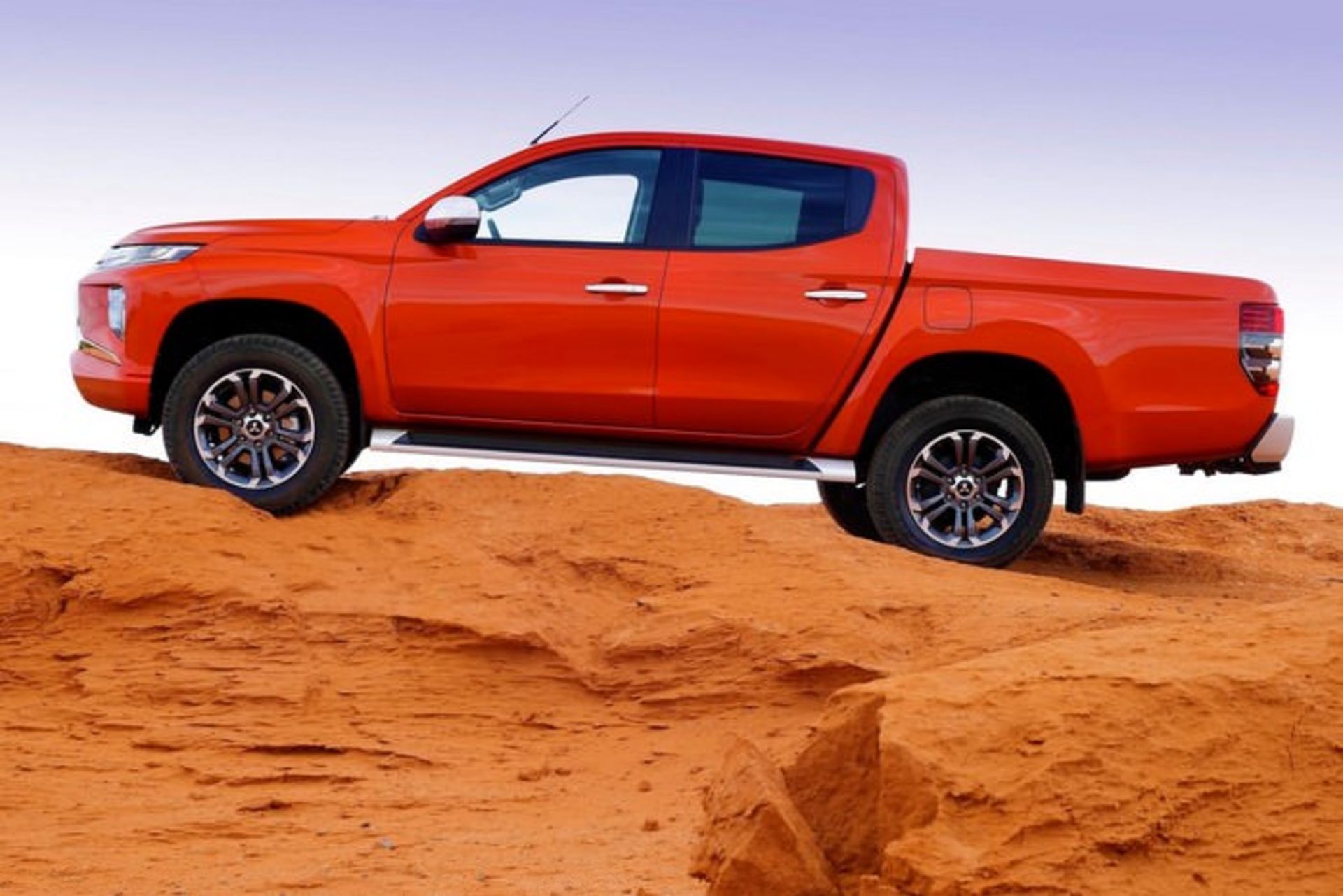 2020 Mitsubishi/triton L200