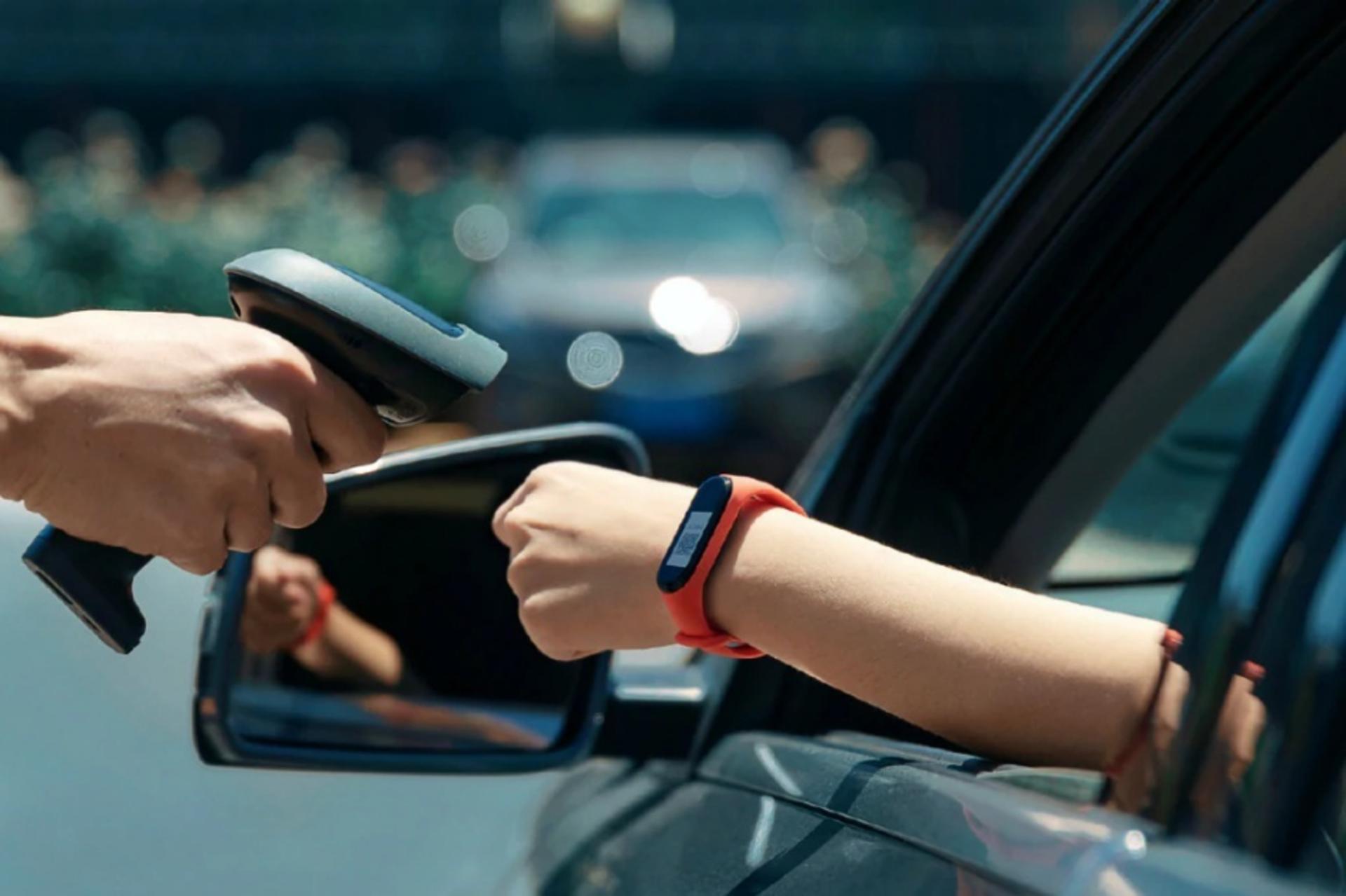 mi band 4 / می بند 4