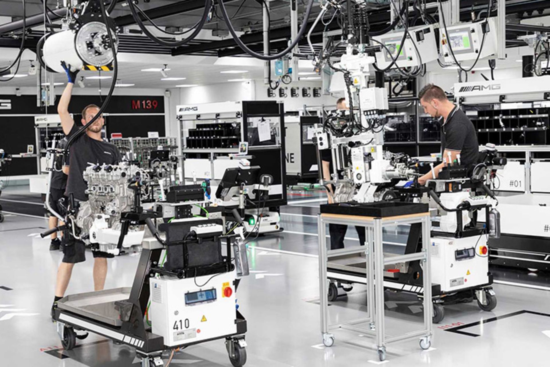 پیشرانه ۴ سیلندر AMG M139