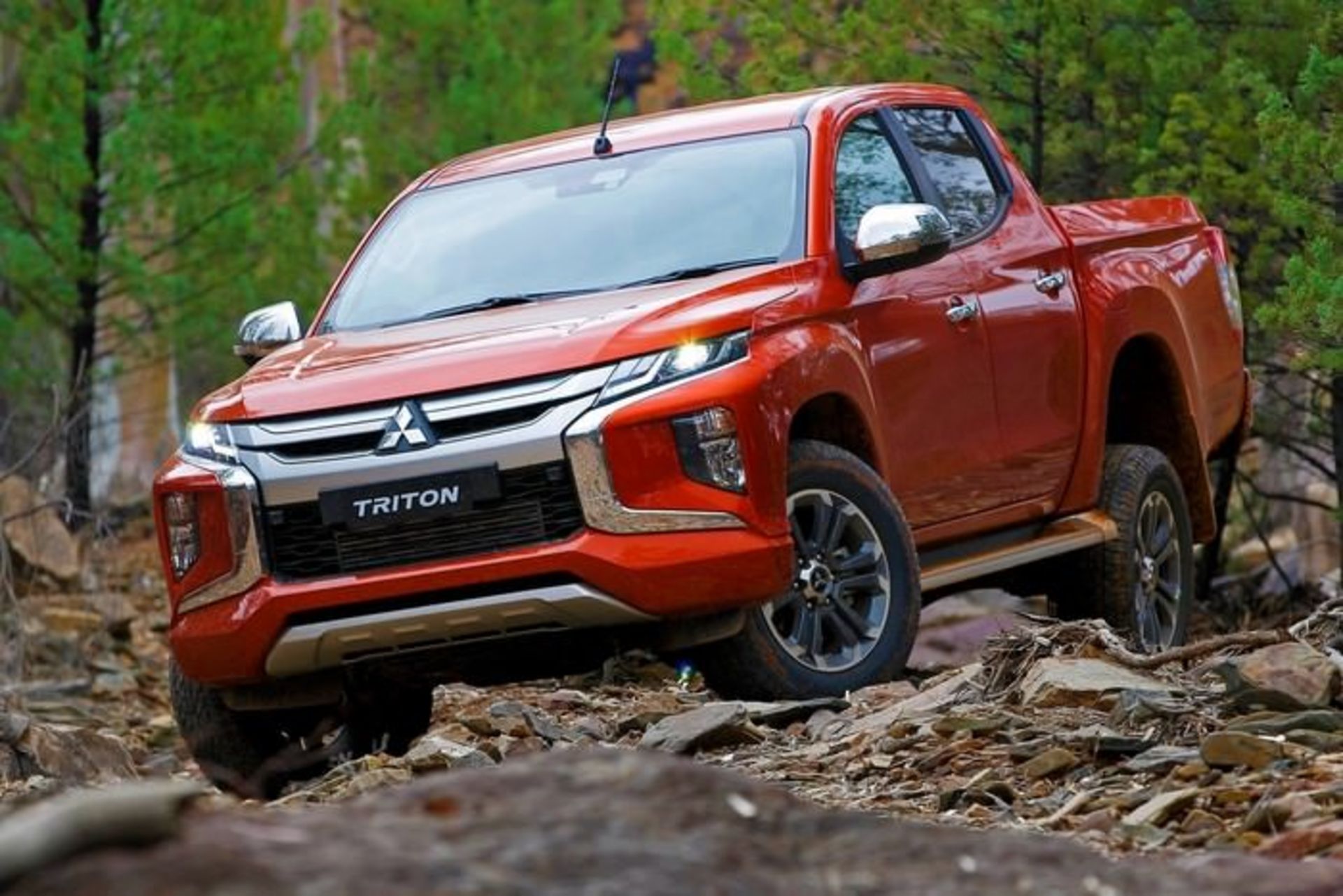 2020 Mitsubishi/triton L200