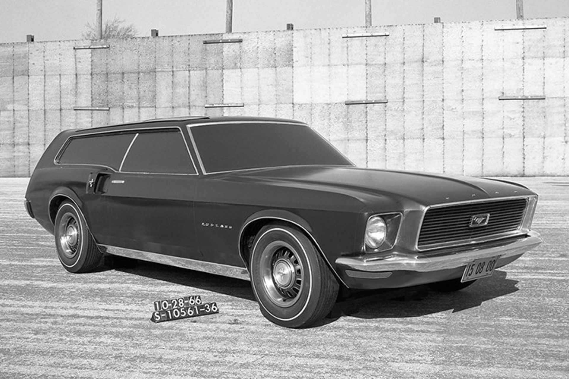 Ford Mustang / فورد موستانگ