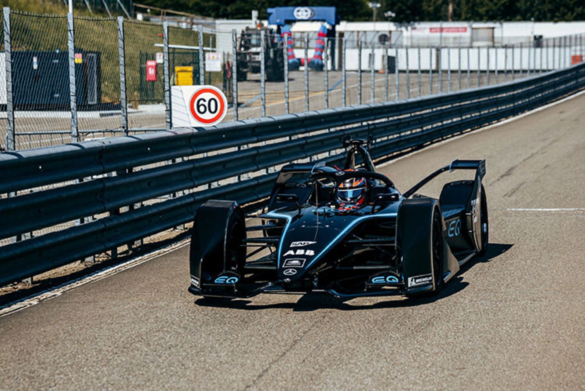 Mercedes-Benz Formula E car / خودروی الکتریکی فرمول E مرسدس بنز