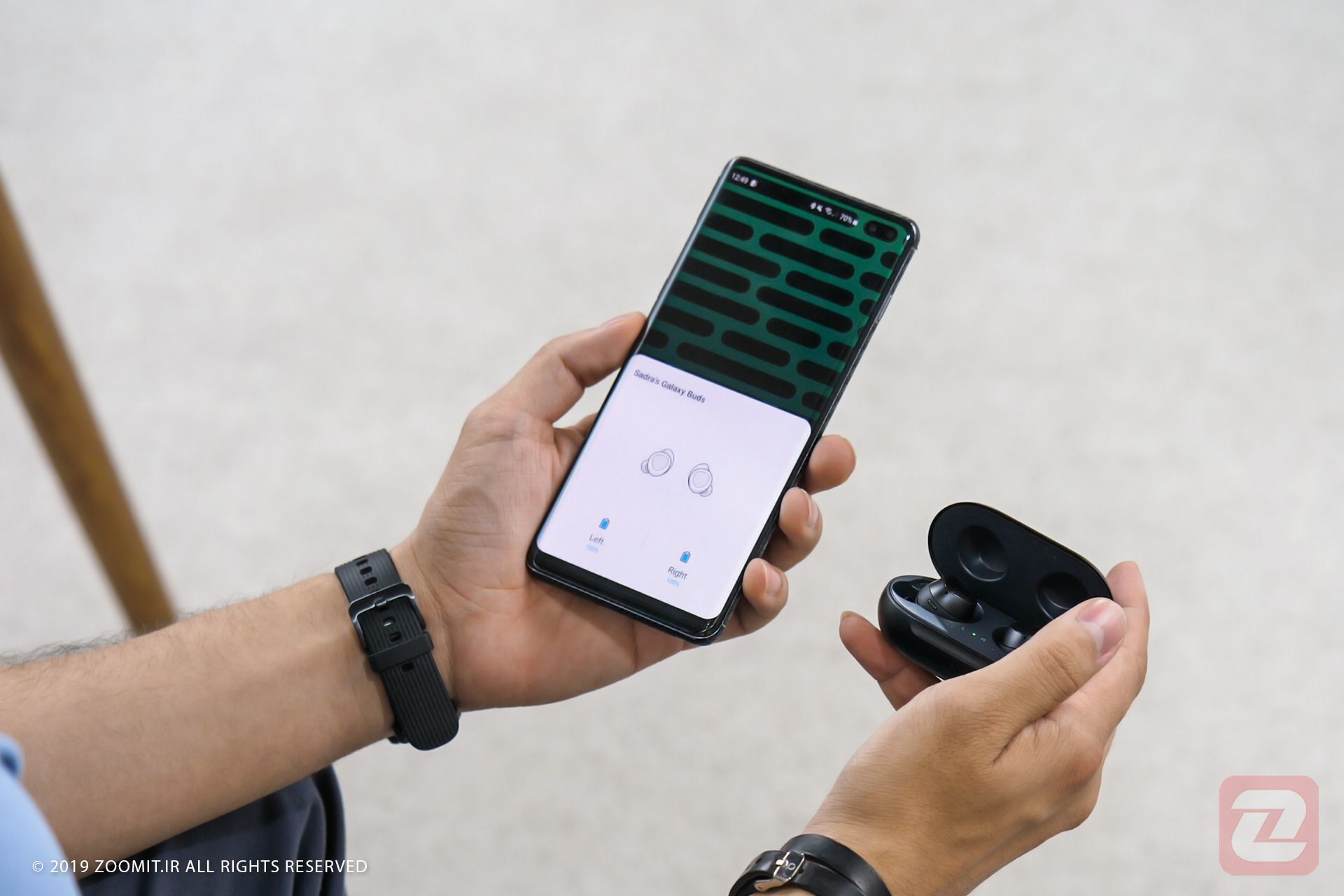 بررسی ویدیویی گلکسی بادز و گلکسی واچ