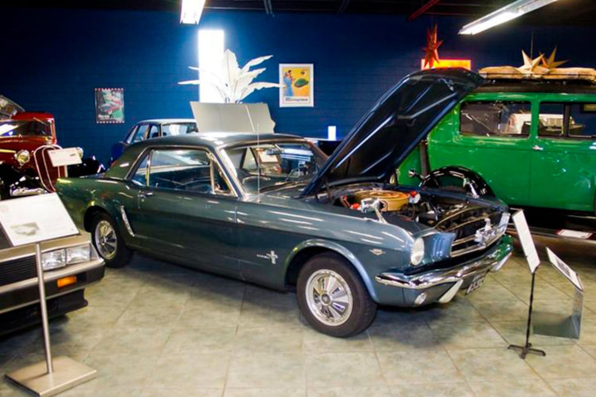 Ford Mustang / فورد موستانگ