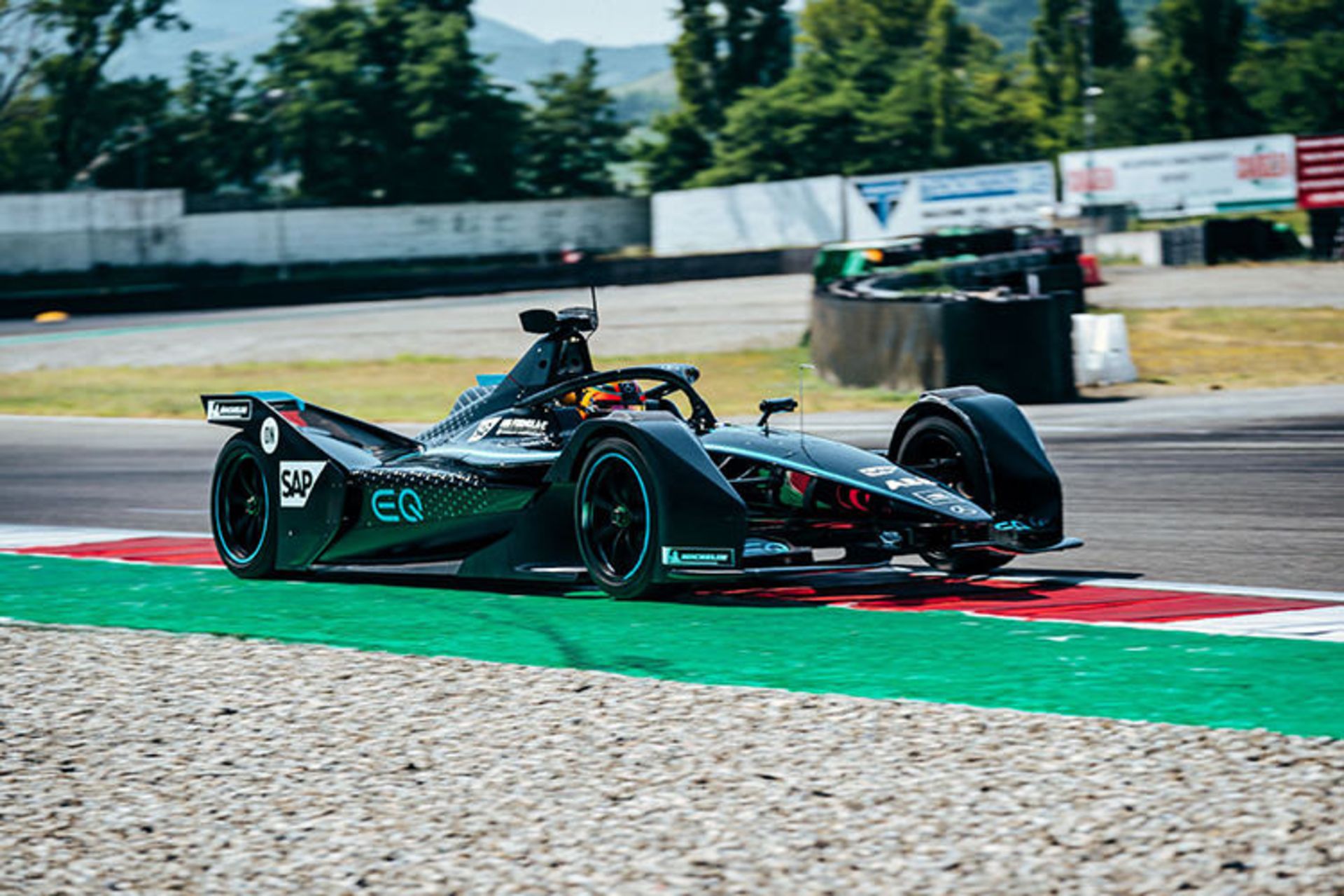 Mercedes-Benz Formula E car / خودروی الکتریکی فرمول E مرسدس بنز