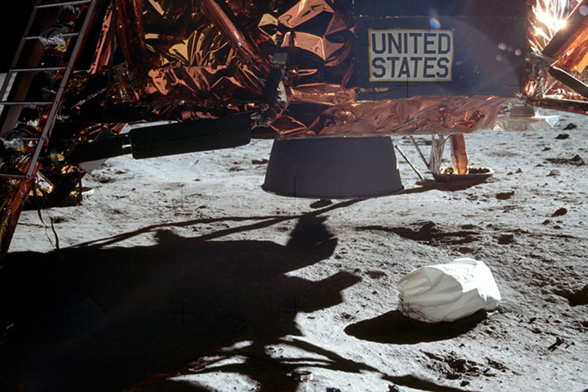 فرود روی ماه / Moon Landings