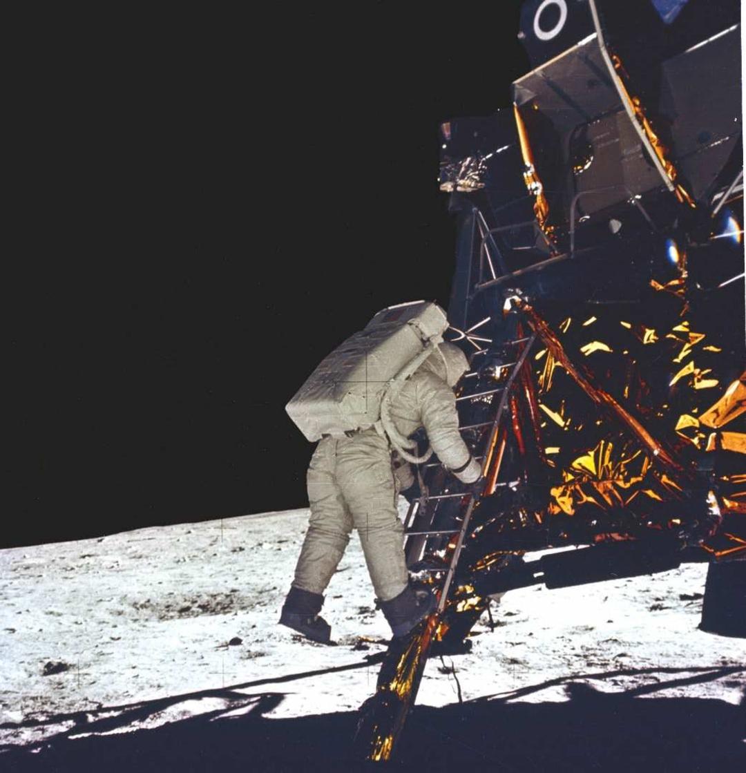 Apollo 11 / آپولو 11