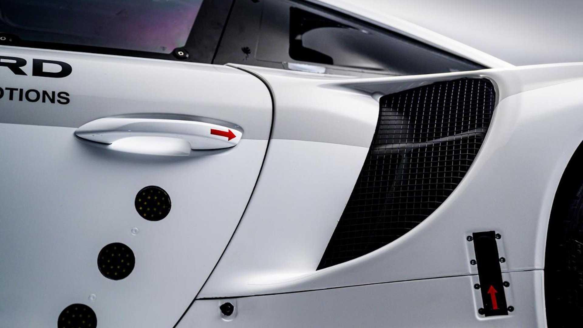 Porsche 911 RSR
