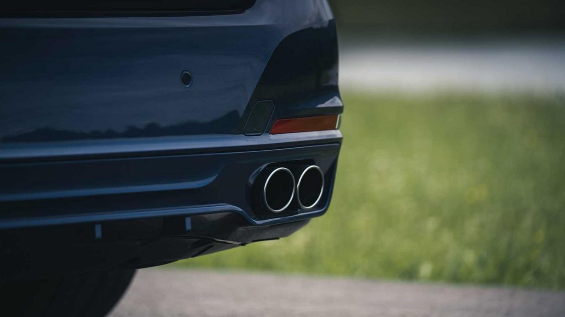 Alpina B7