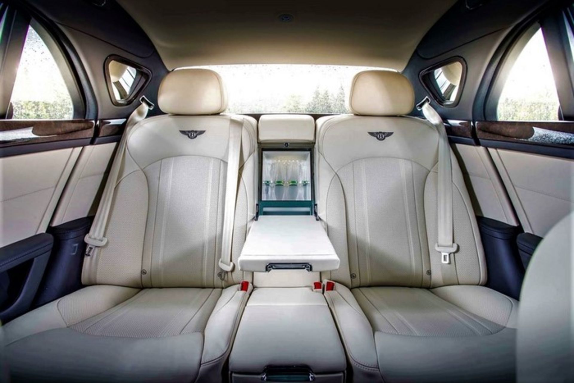 REFRIGERATOR in bentley