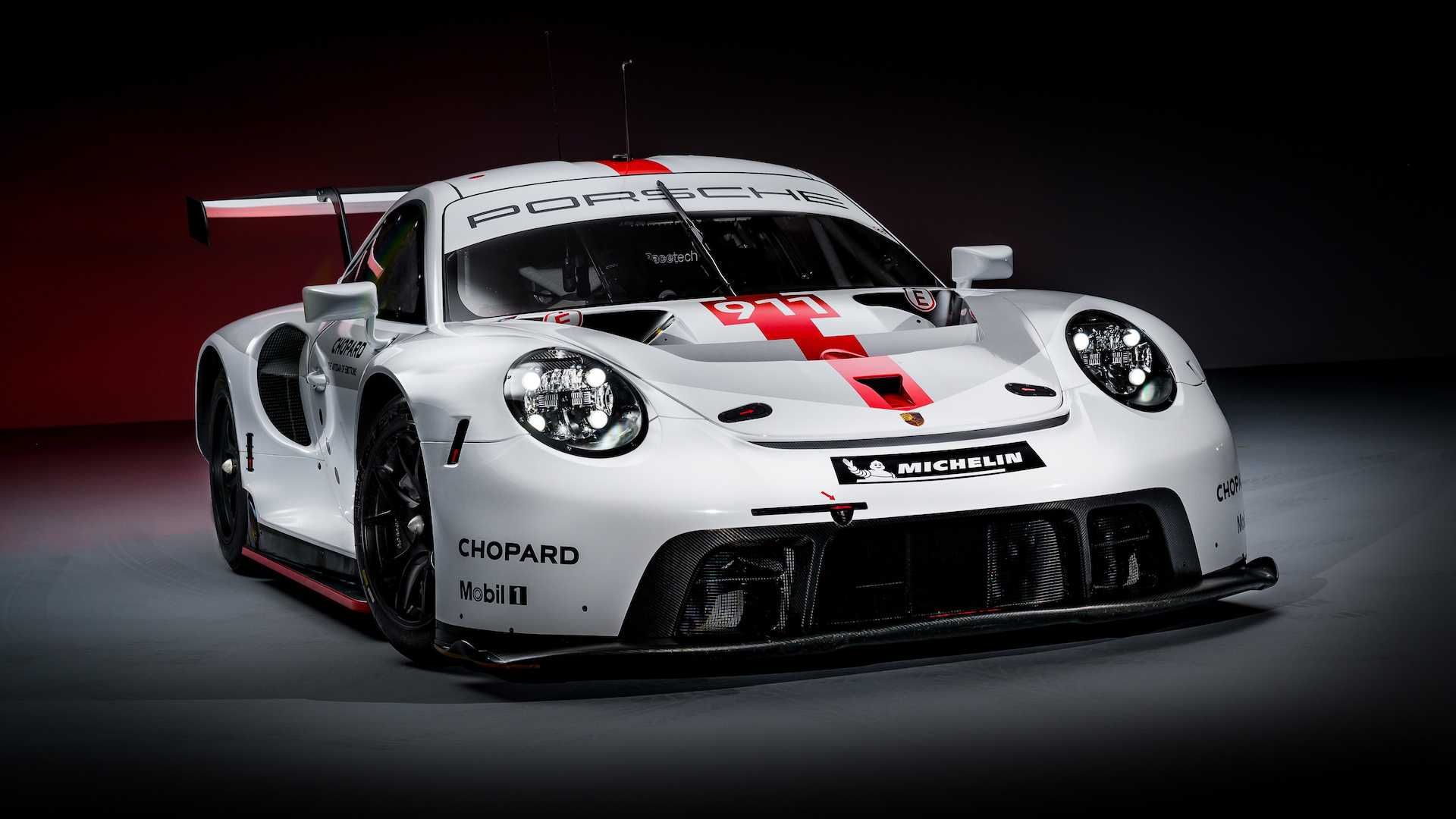 Porsche 911 RSR