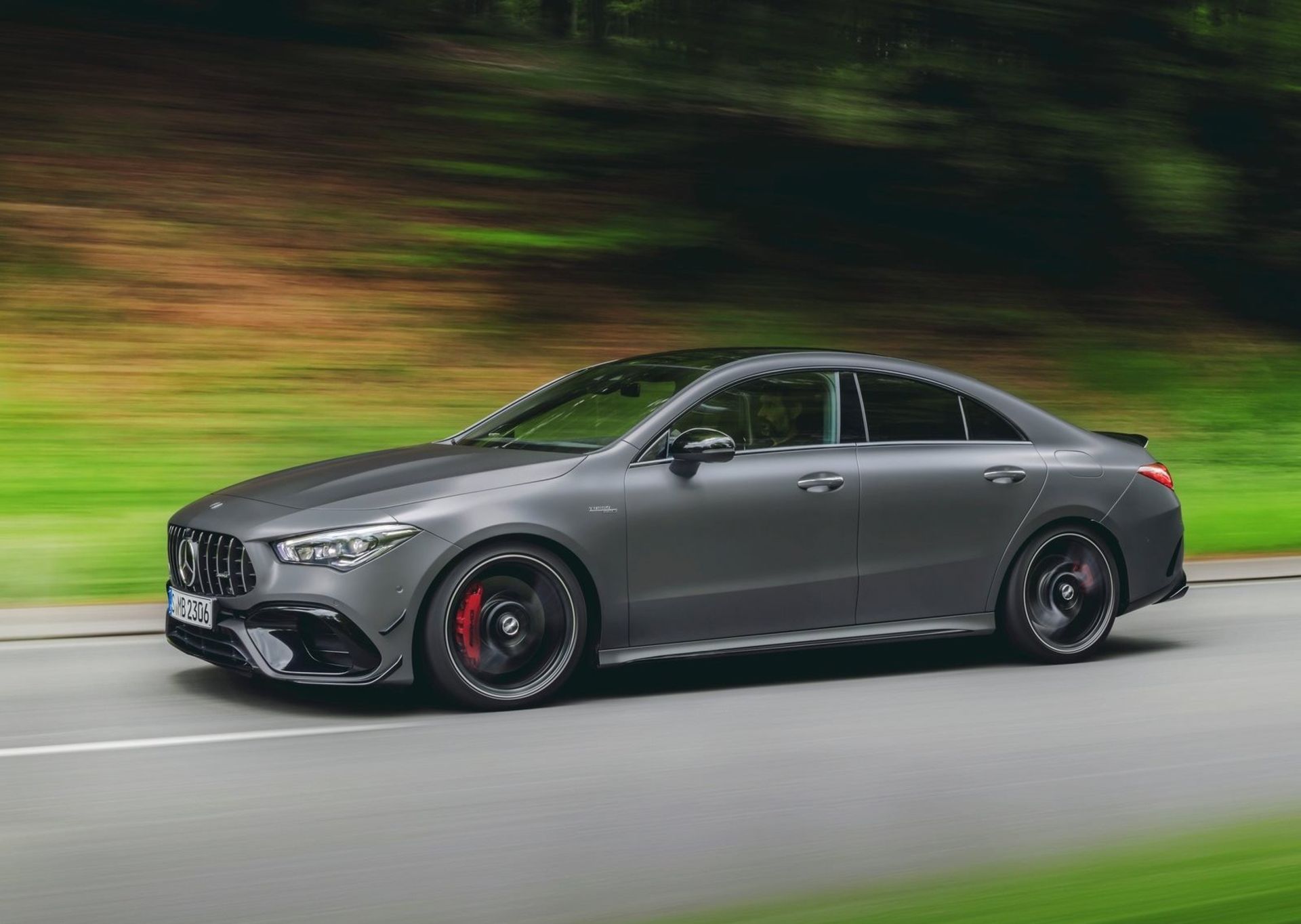 Mercedes-Benz CLA 45 S AMG