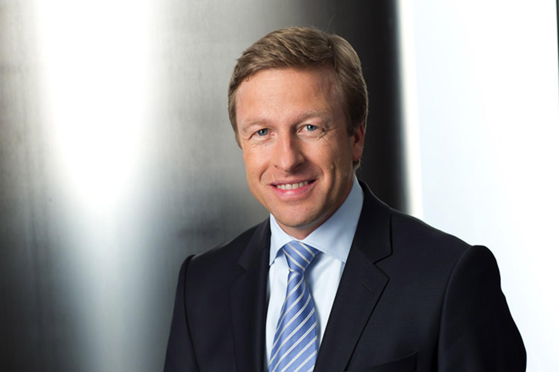 Oliver Zipse bmw / الیور زیپس بی ام و