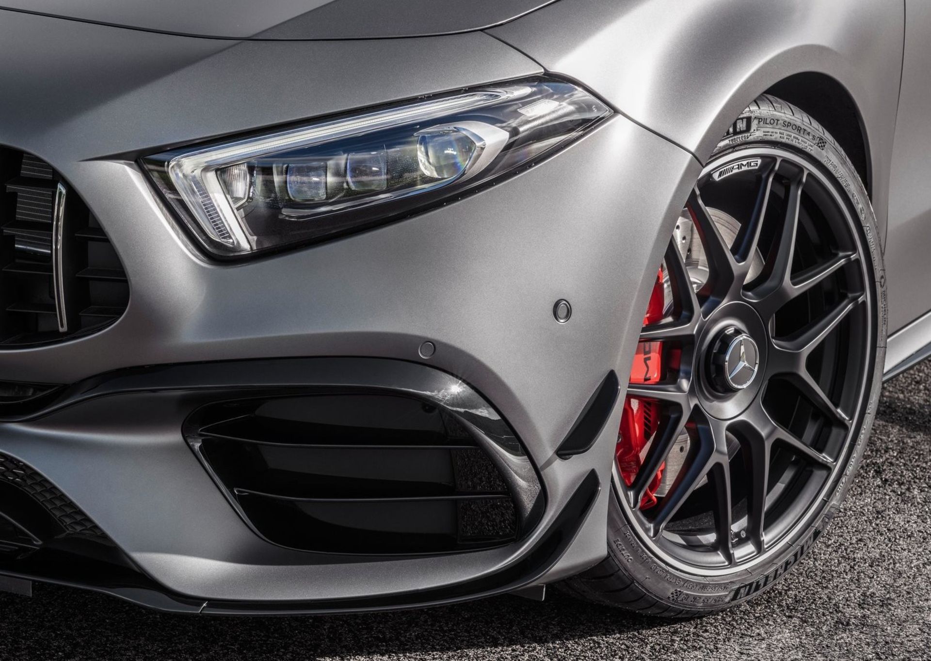 Mercedes-Benz CLA 45 S AMG