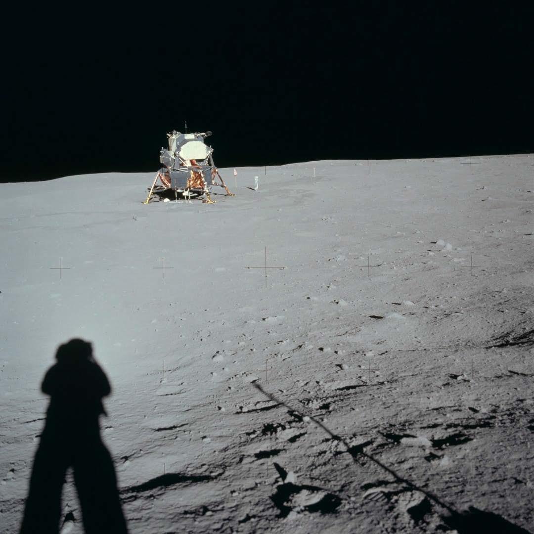 Apollo 11 / آپولو 11