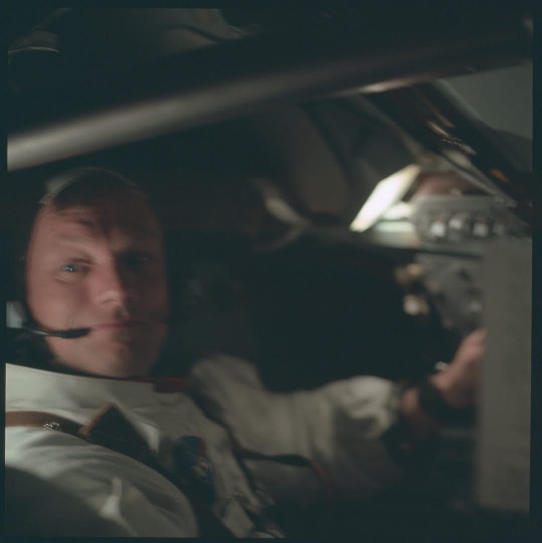 Apollo 11 / آپولو 11