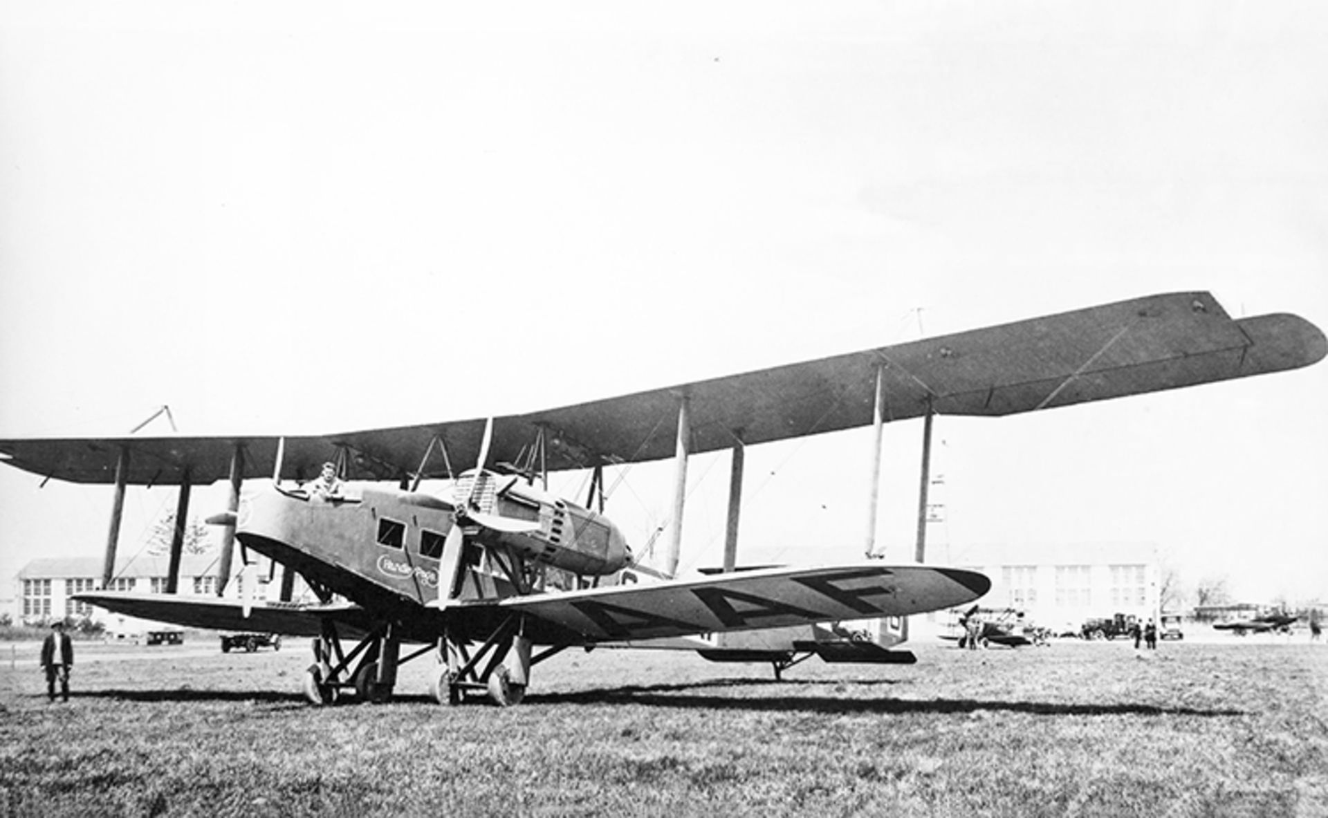 مرجع متخصصين ايران Handley Page Rolls Royce classic 