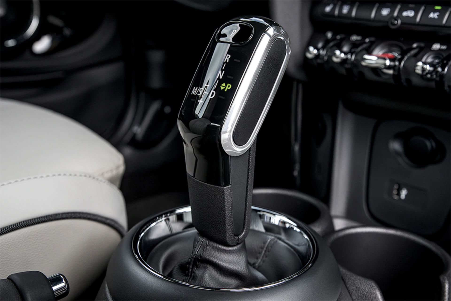 Mini cooper  مینی پرشیا خودرو