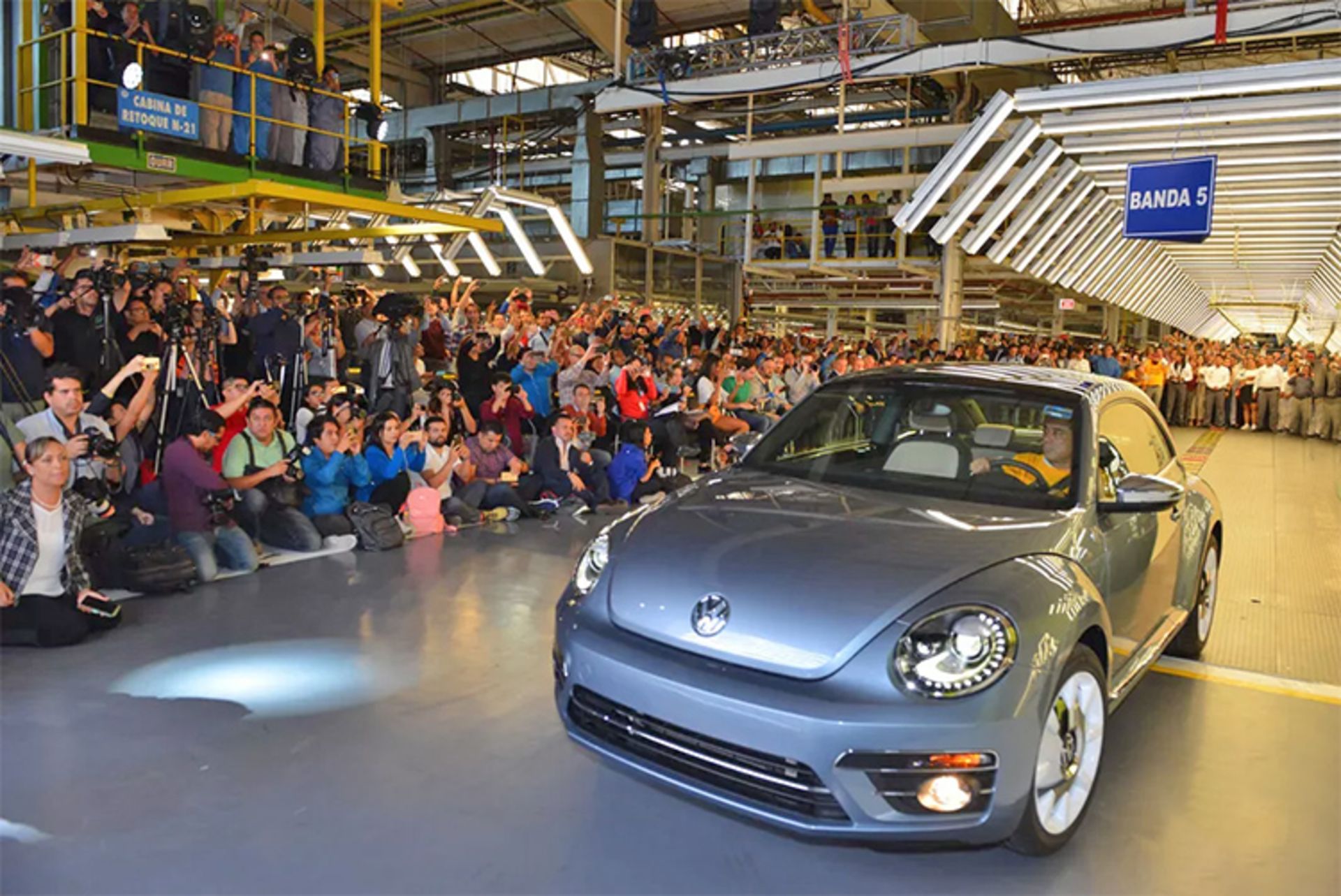 vw beetle factory