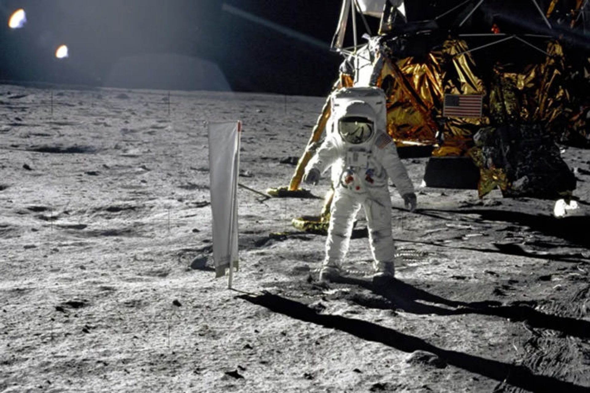 فرود روی ماه / Moon Landings