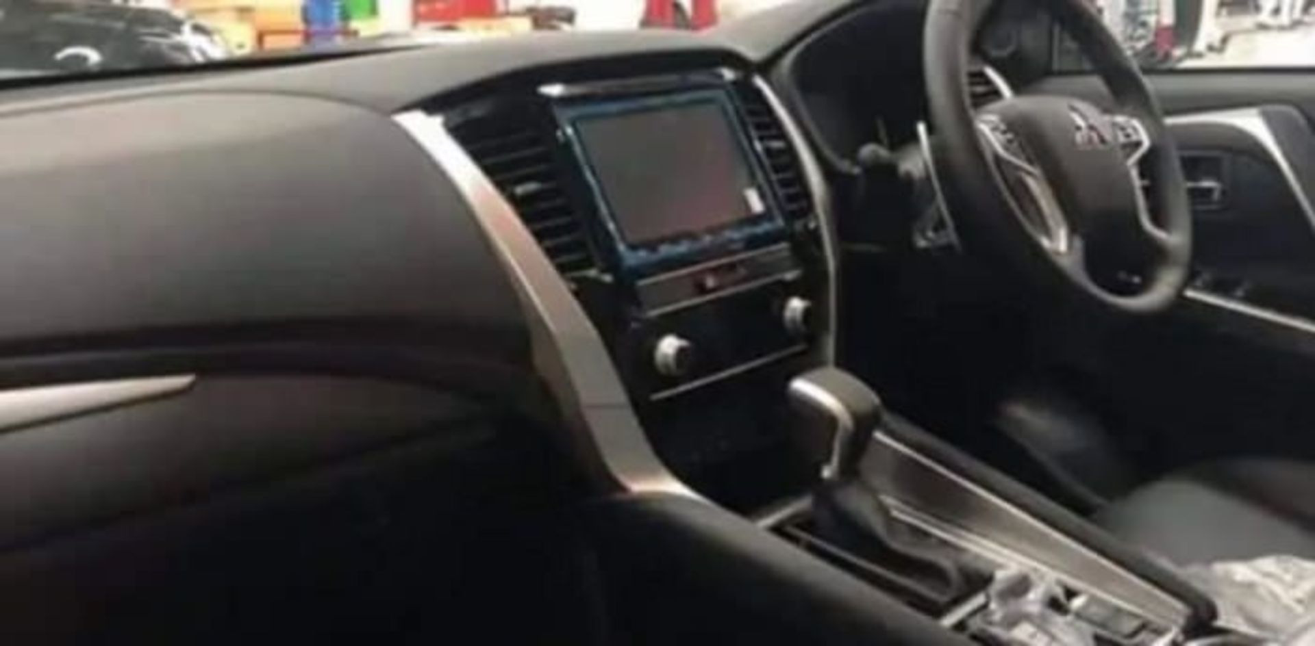 میتسوبیشی پاجرو اسپرت