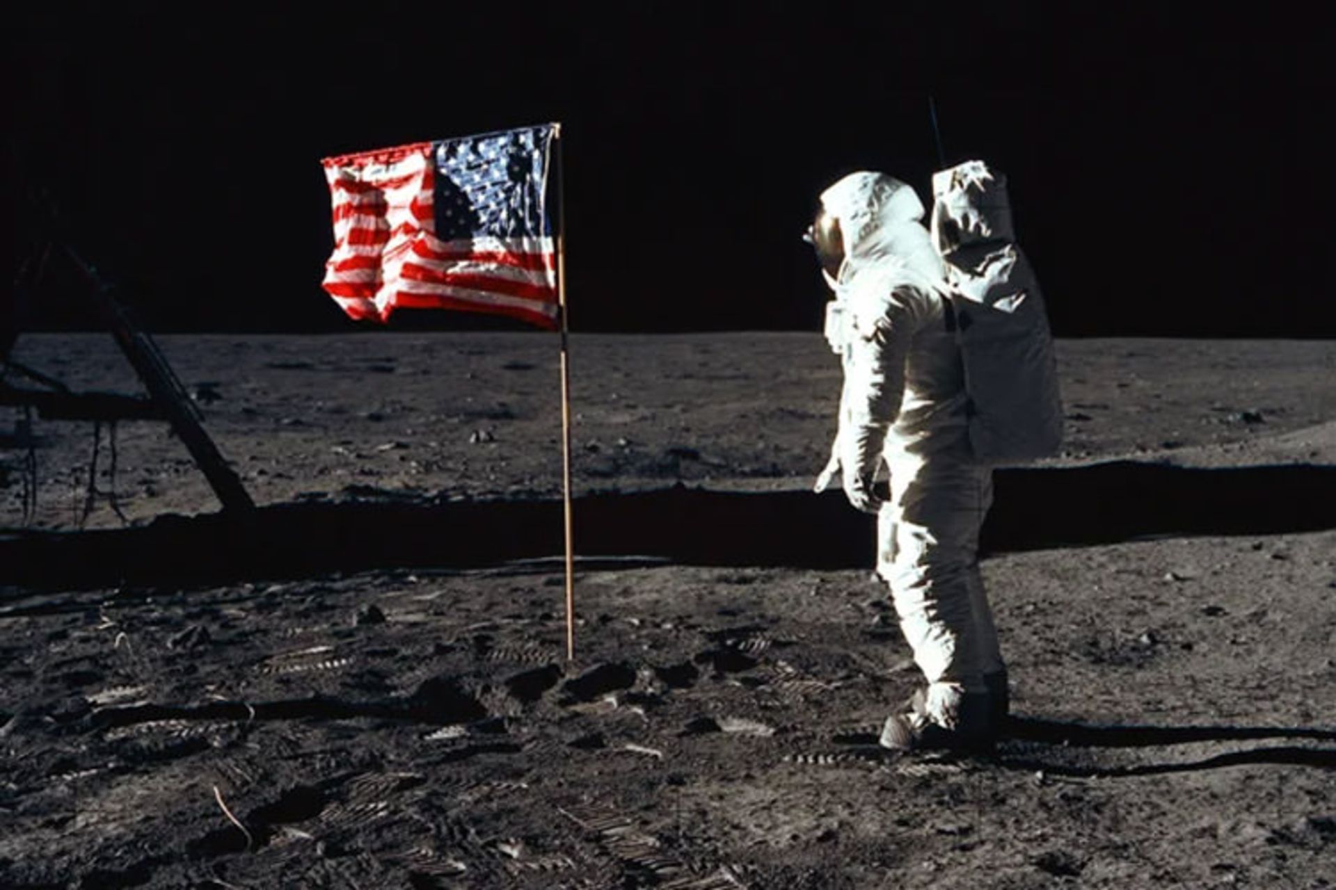 فرود روی ماه / Moon Landings