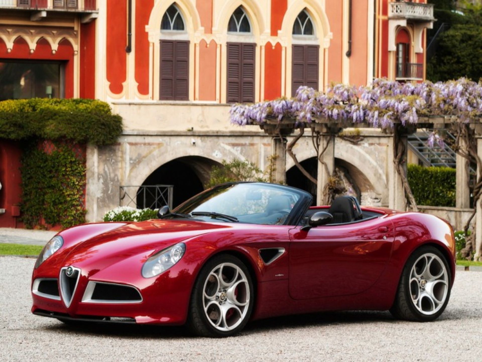 مرجع متخصصين ايران Alfa Romeo 8C Competizione