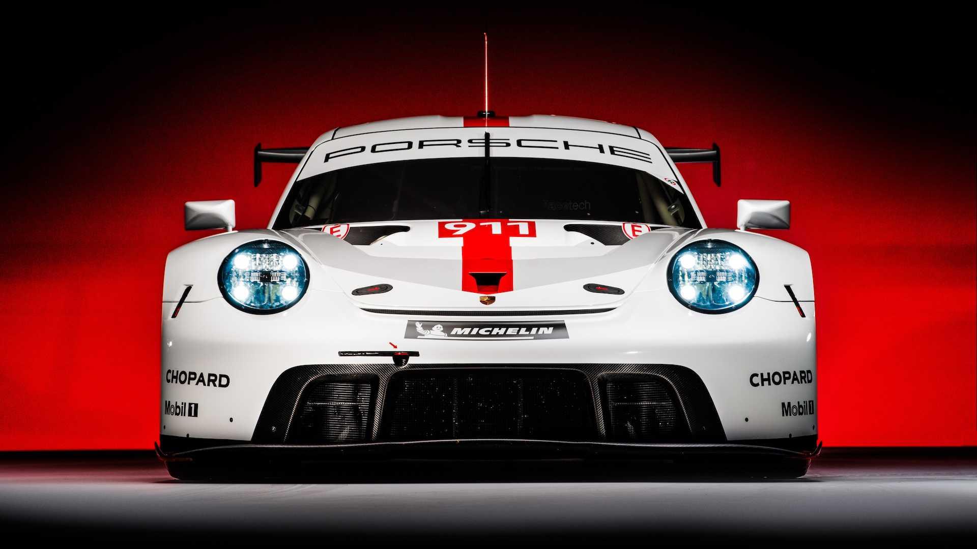 Porsche 911 RSR