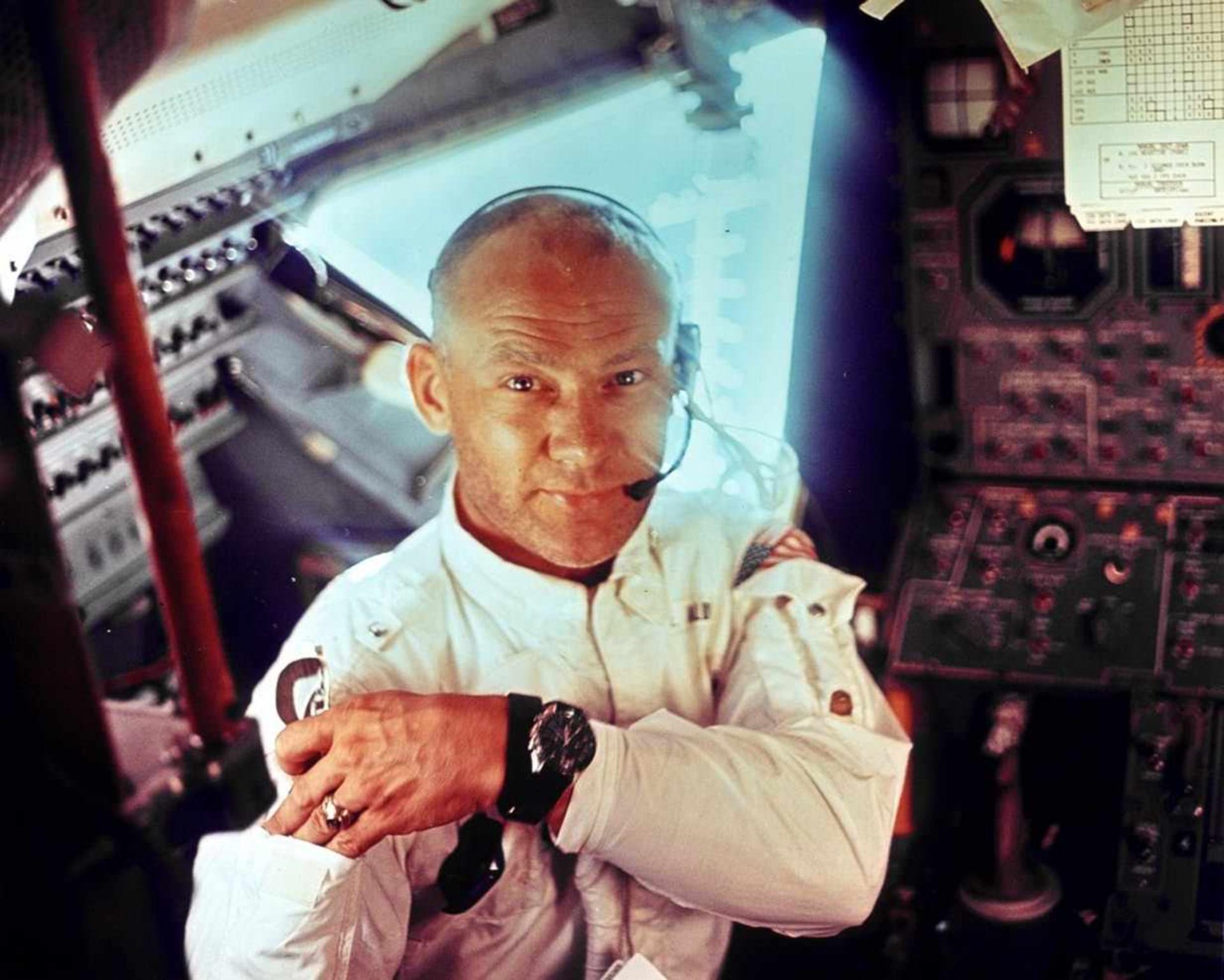 Apollo 11 / آپولو 11