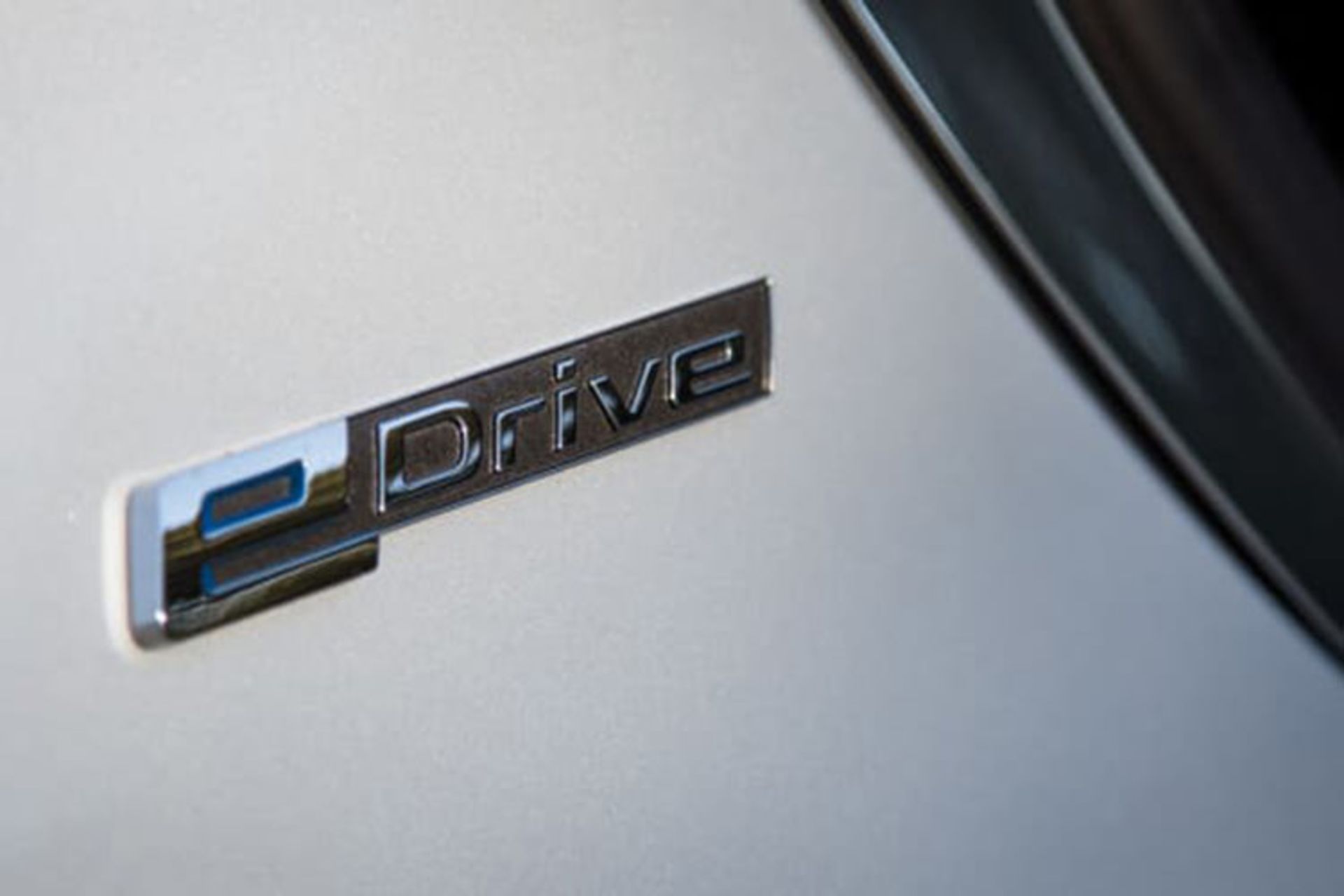 plug-in hybrid car PHEV / خودروی الکتریکی پلاگین هیبرید