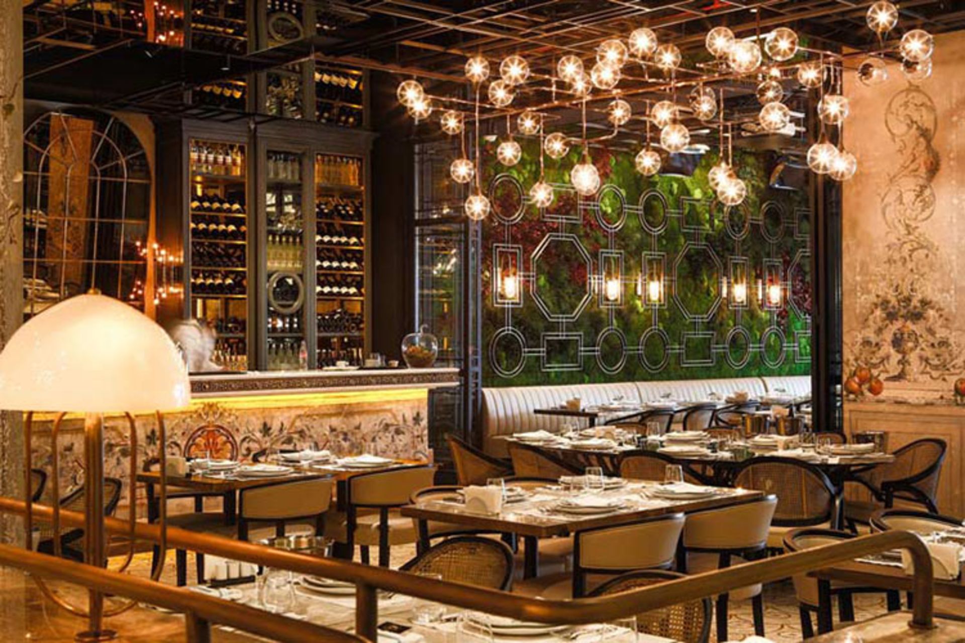 رستوران دولی استانبول